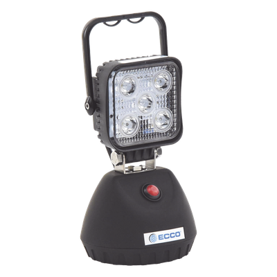 Lámpara de Trabajo LED / 650 Lúmenes / Batería Recargable 3-4 h / IP67 / Montaje Magnético